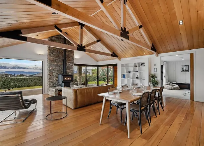 Infinity Outlook | Views, Fireplace & Bbq Wanaka