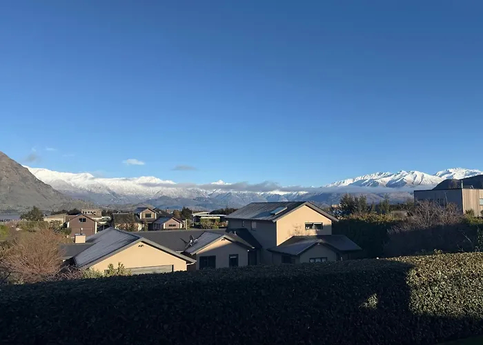 Infinity Outlook | Views, Fireplace & Bbq * Wanaka