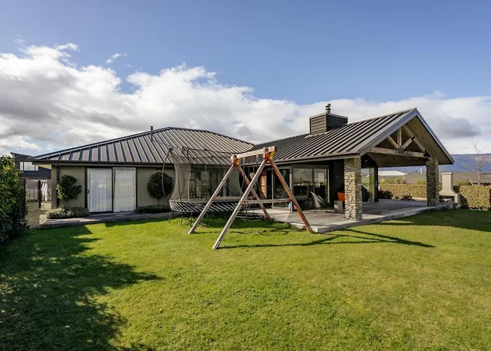 Infinity Outlook | Views, Fireplace & Bbq Wanaka